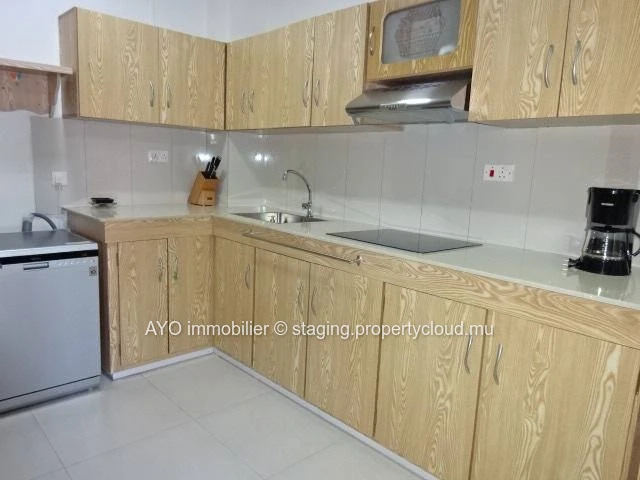 Pereybere - 2 bedroom apartment in a secured residence with common pool