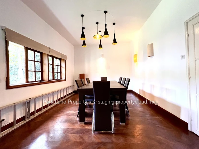 Maison elegante de 5 chambres avec vues imprenables à Floreal