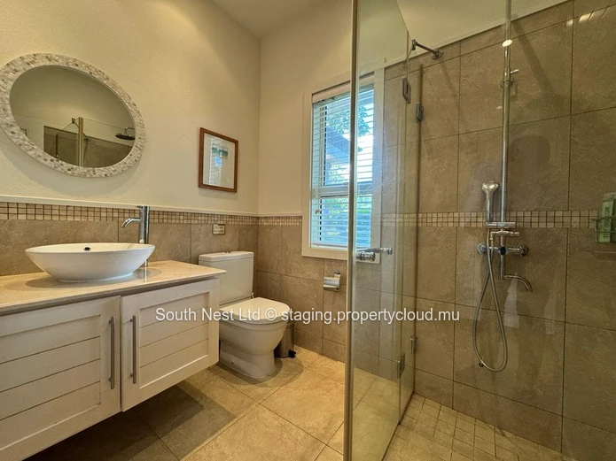 Villa exclusive de 4 chambres – Un paradis avec vue sur la mer