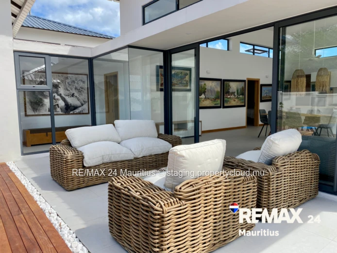 Pet-Friendly Villa for Rent in Tamarin