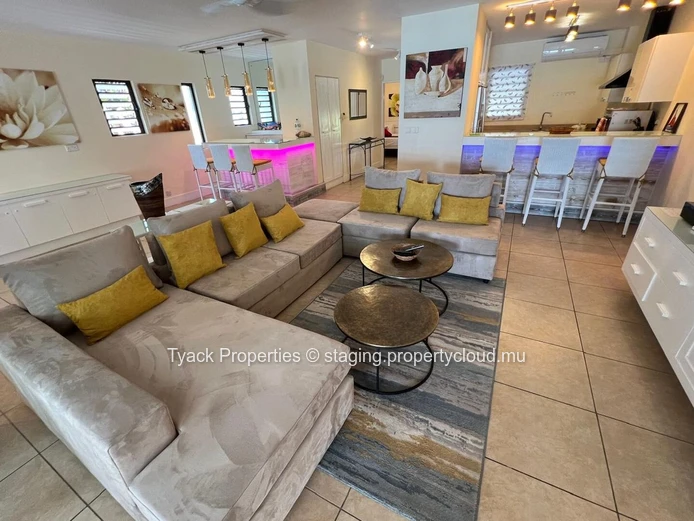Beachfront Penthouse for Sale in Pointe aux Biches 