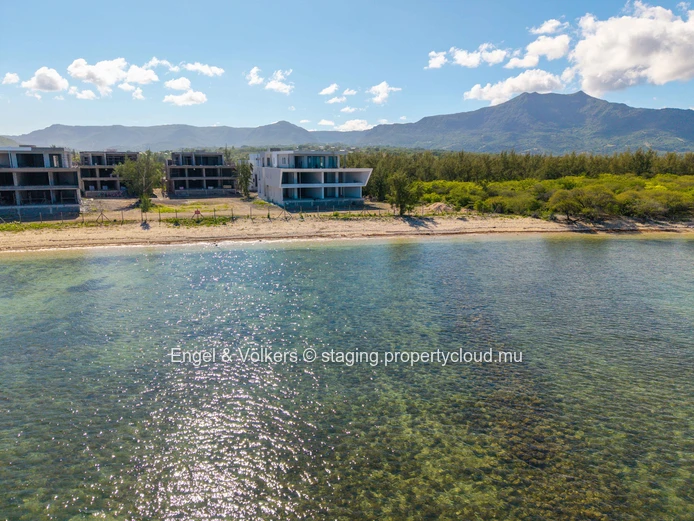 FOR SALE - Oceanfront Apartment in Black River