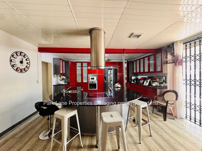 Maison familale agréable avec terrasse spacieuse et jaccuzzi