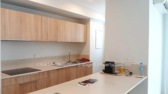 Appartement Pieds dans l’Eau Entièrement Meublé à Vendre – Résidence en Pleine Propriété