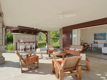 4 Bedroom Villa