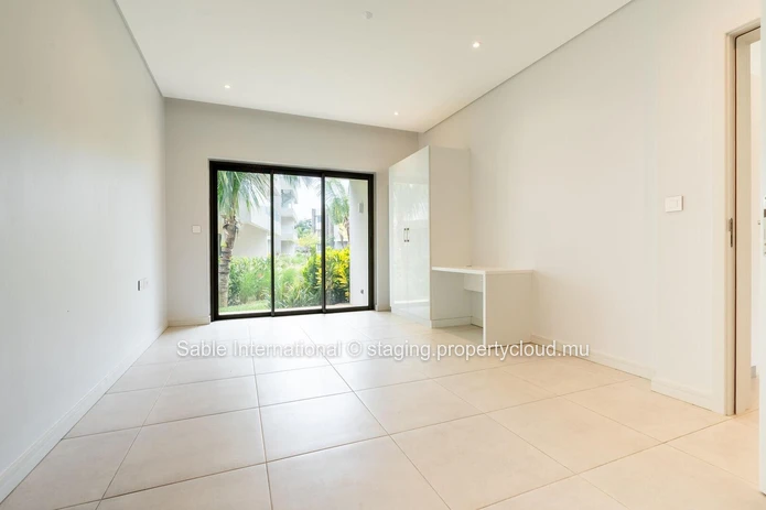 Appartement élégant avec piscine commune à Pointe aux Canonniers - Caractéristiques modernes, proche des commodités