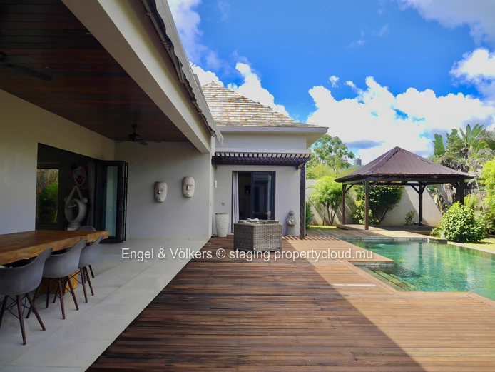 5-Bedrooms Modern Tropical & Balinese-Inspired Villa in Prime Grand Baie Location