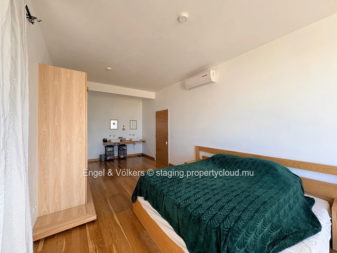 FOR RENT - Architect-designed house in Flic en Flac