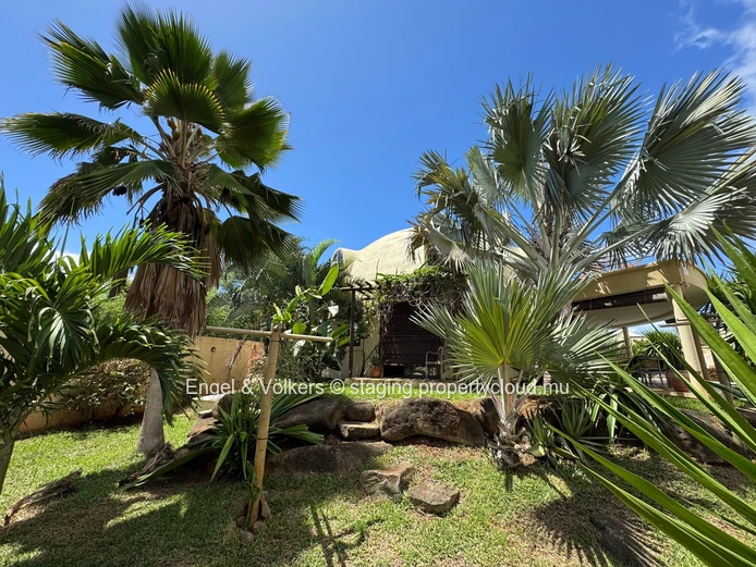 Unique Dome-Shaped Luxury Villa