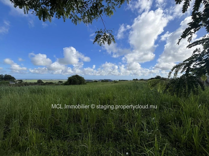 Prime Residential Seaview Land in Mont Piton (Sole Mandate)