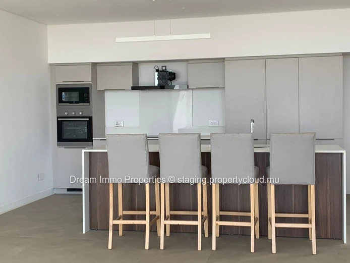 Top Duplex Neufs Avec Acces Plage – Sublime Vue Mer A Riviere Noire – Ile Maurice