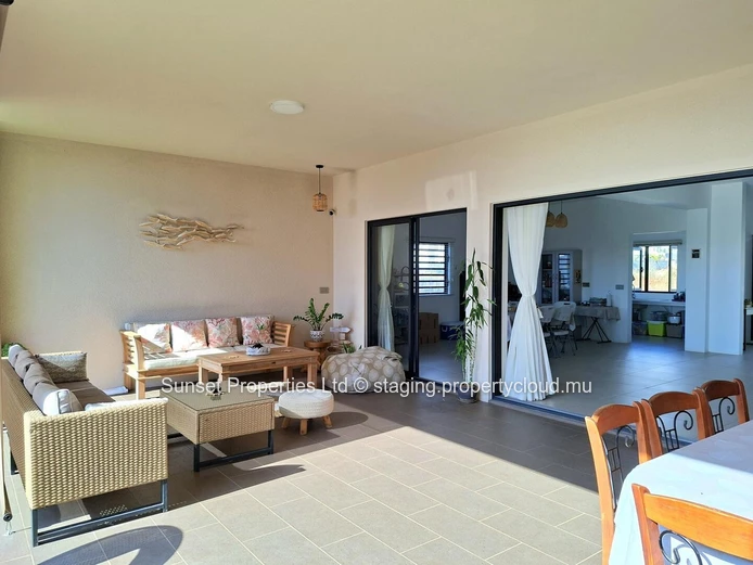 Customizable Home | Sought-After Neighborhood | Sea and Mountain Views