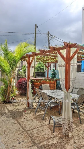 Spacious 4-bedroom house in L'Avenir on a 337 m² lot