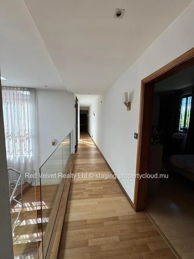 FOR SALE: Spacious 4-Bedroom House in Vacoas – Rs 25M
