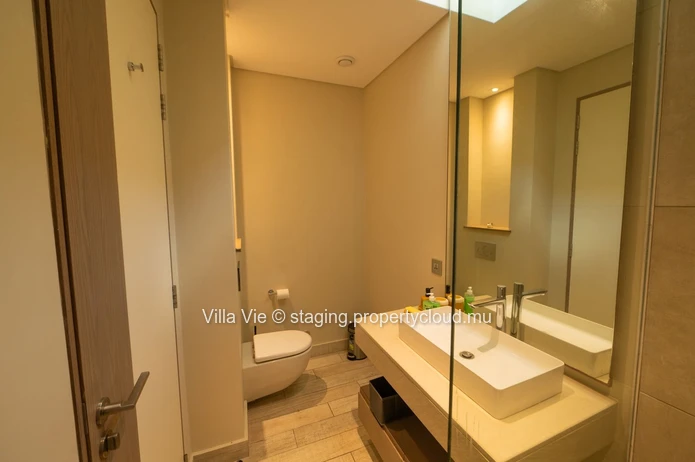 Péreybère – Villa de Luxe d’Exception en Bord de Mer avec 4 Chambres en Suite