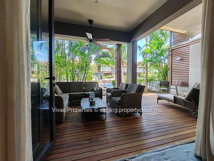Luxury Duplex within Black River Marina offering Stunning Views.3 bedroom Fully Furnished, Private Mooring, Parking, ...