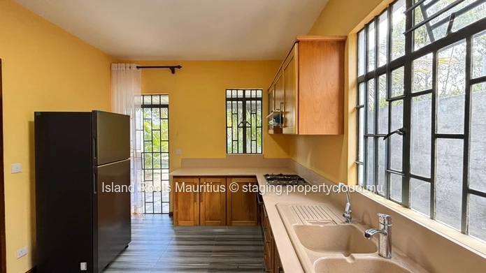Grande maison familiale avec piscine à louer à Péreybère – Long terme