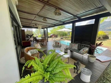 5 Bedroom Villa