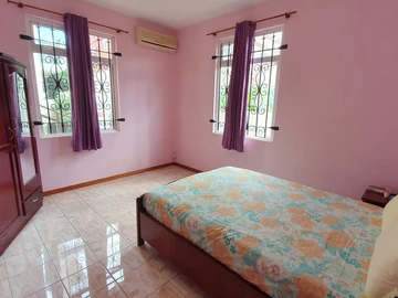 Maison de 8 Chambres