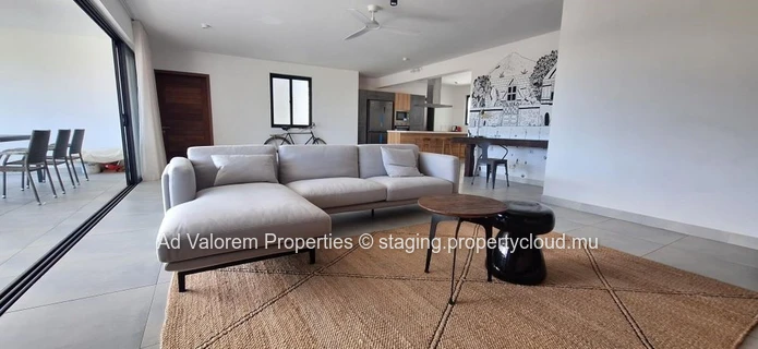 Apartment for sale in Tamarin.