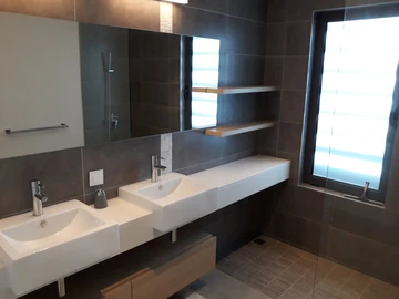 3 Bedroom Commercial Property