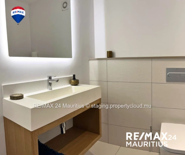 Luxurious Penthouse in the heart of Pereybere