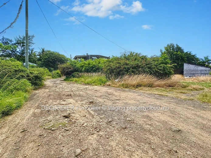 À Vendre Péreybère Terrain Résidentiel