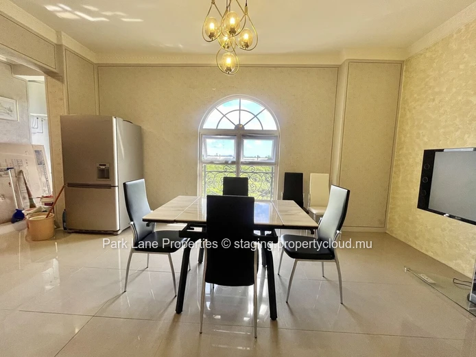 Penthouse de luxe 4 Chambres avec terrasse panoramique à Curepipe