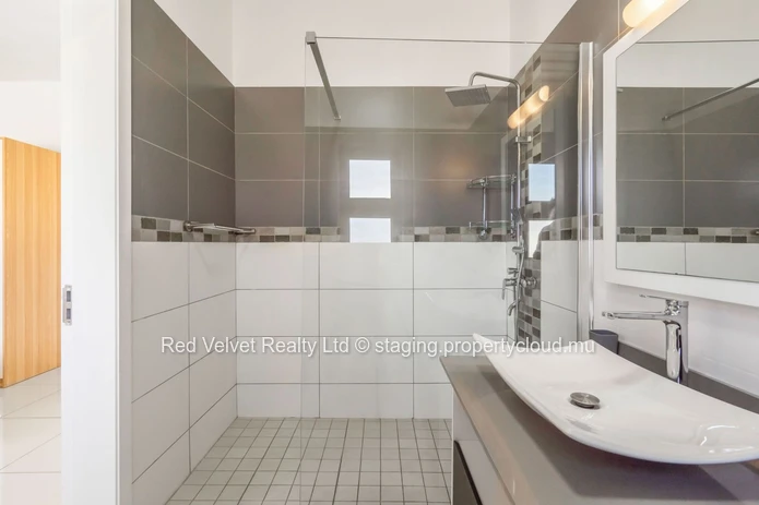 Penthouse en front de mer avec vue sur l'océan – 3 chambres – Flic en Flac