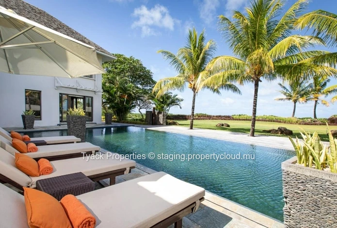 Solaia Breeze Villa – Anahita