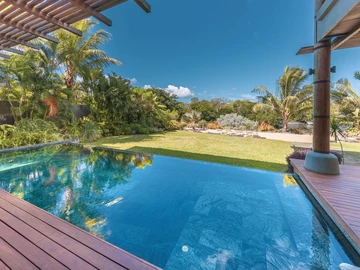 5 Bedroom Villa