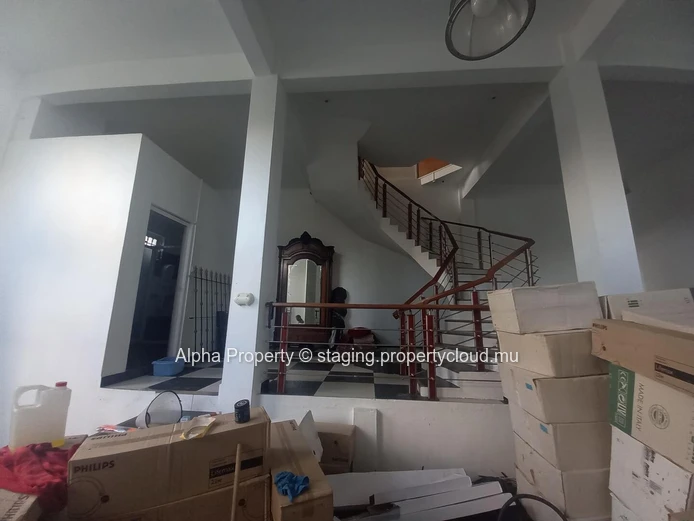 House of 350 m2 with River & Mountain Views for sale at Rs 30M