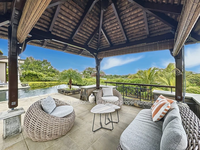 Magnifique villa située à Villa Valriche - accessible aux étrangers