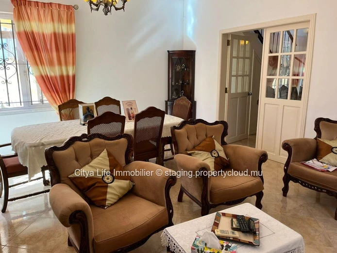 Stunning House in a Peaceful and Sought-After Gated Community