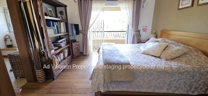 Cosy Yet Spacious Family Home – Floreal