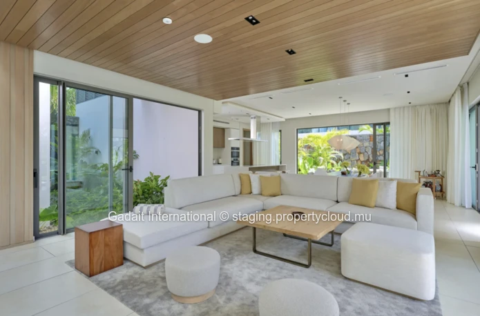Luxury beachfront villa for sale in Mauritius – One&Only Private Homes Le Saint Géran