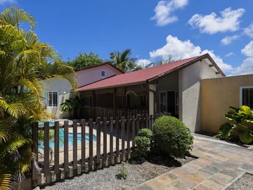 4 Bedroom Villa