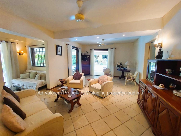 A Little Paradise in Bras d’Eau – Charming Family Home with an Exceptional Garden ??