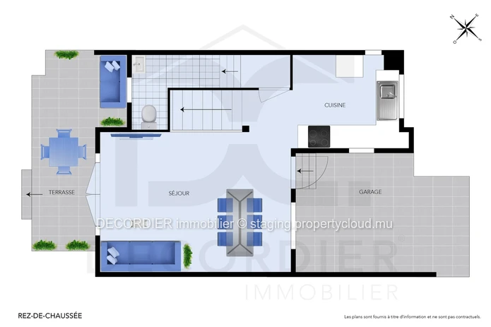 Triplex in a 24/7 secure residence with shared swimming pool