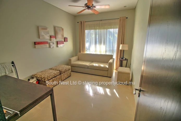 Luxury 3 bedroom apartment in a prestigious estate.