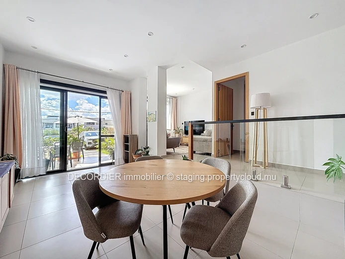 Beautiful Furnished Apartment for Sale – Albion
