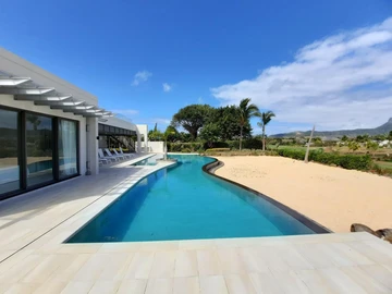 4 Bedroom Villa