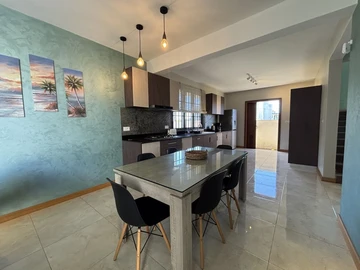 4 Bedroom Villa