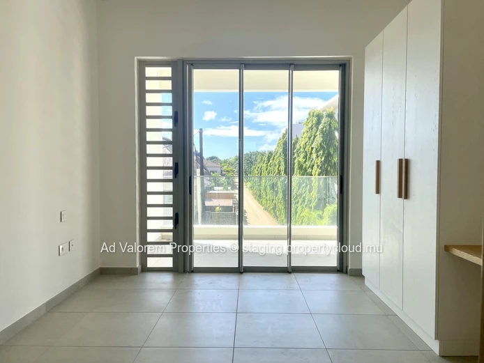 2-Bedroom Apartments – Resort-Style in Péreybère