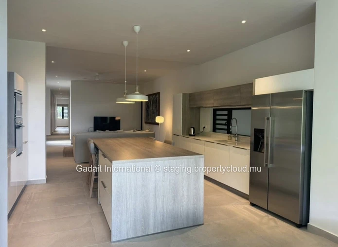 Appartement de Luxe à Louer à Belle Vue Harel, Île Maurice – Résidence Sécurisée avec Piscine et Vue Montagne