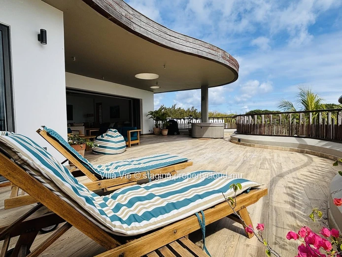 Cap Malheureux - Exceptional 3-bedroom penthouse overlooking Coin de Mire