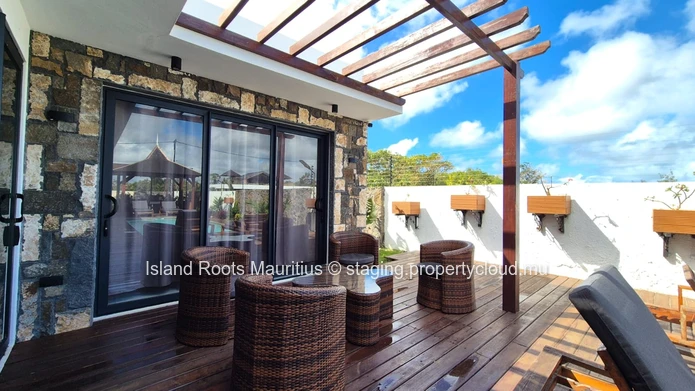 Grande Baie Chemin Vingt Pieds: 3-Bedroom House for Sale - Ideal for Families!