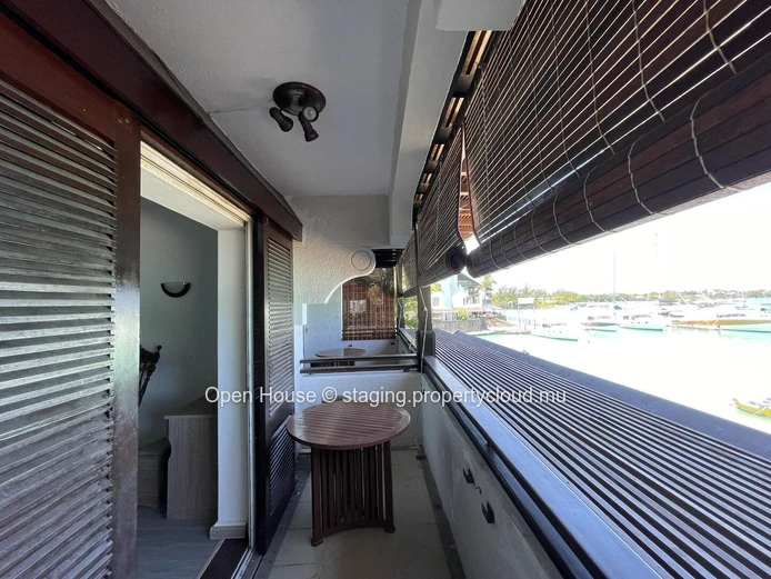 Appartement pieds dans l'eau à vendre à Grand Baie, 147m², 2 chambres