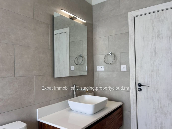 Available for sale – Modern villa with private pool in Chemin Vingt Pied – Grand Baie – Accessible only to Mauritians