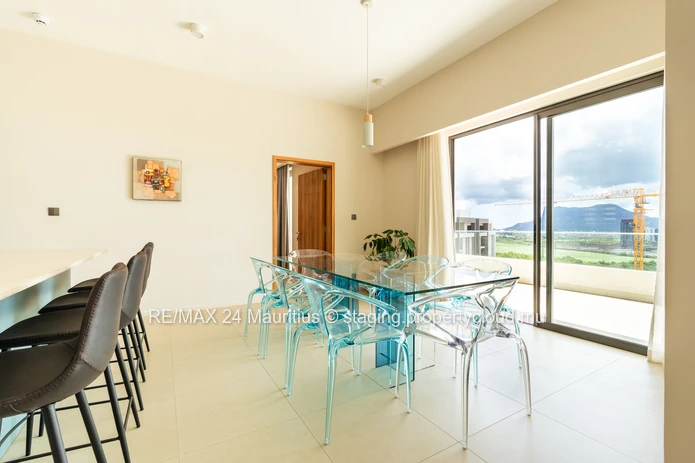 Exclusive Penthouse With Ocean And Mountain Views In Moka